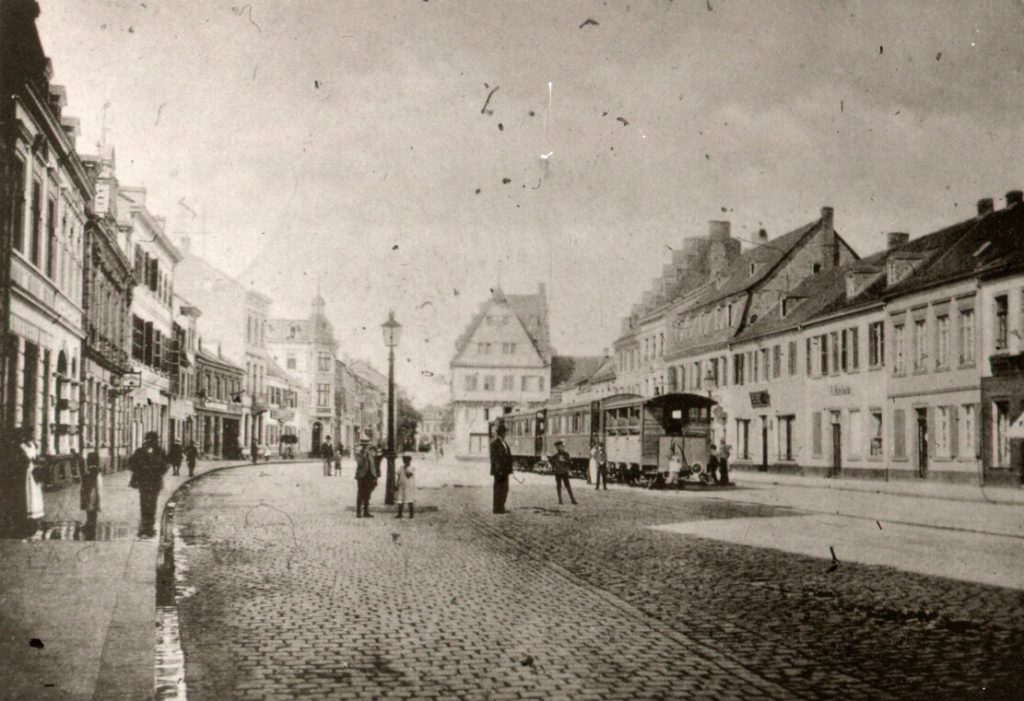 Der "Feurige Elias" auf dem Brühler Markt